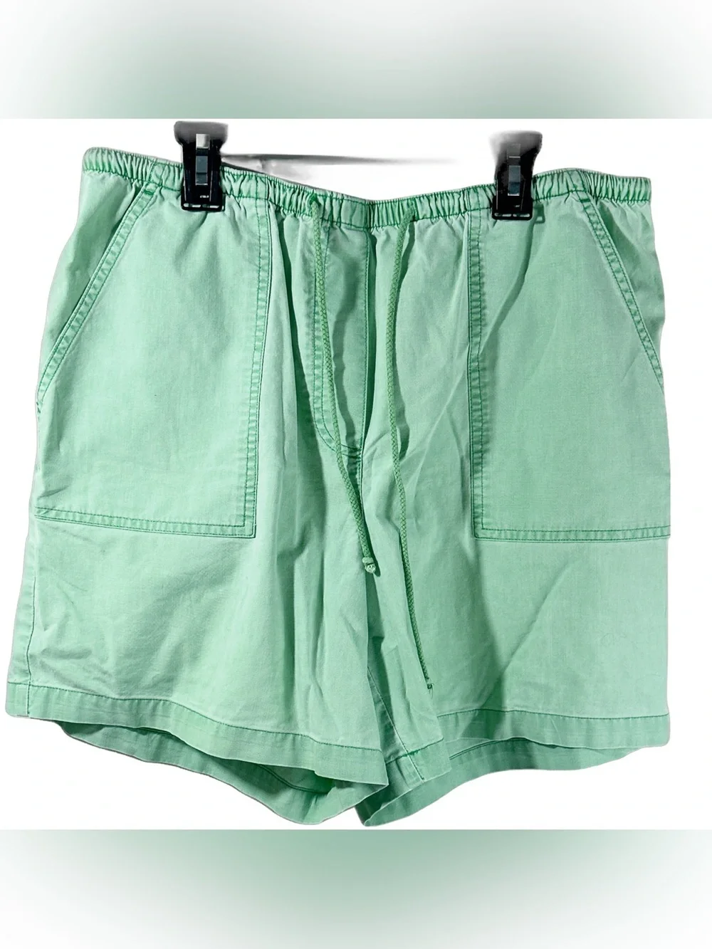 L.L.Bean Women’s Lightweight Mint Green Drawstring Athletic Hiking Shorts Medium